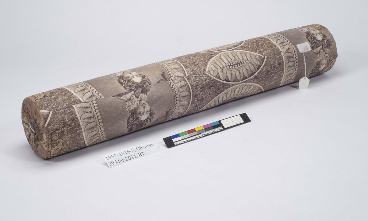 1957.1316.005 Bolster (view 5)