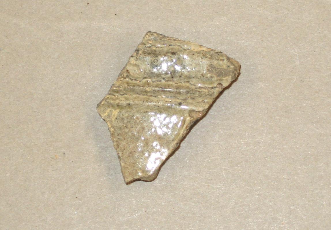 1976.0523.039 Ceramic fragment