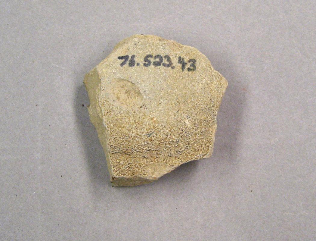 1976.0523.043 Ceramic fragment