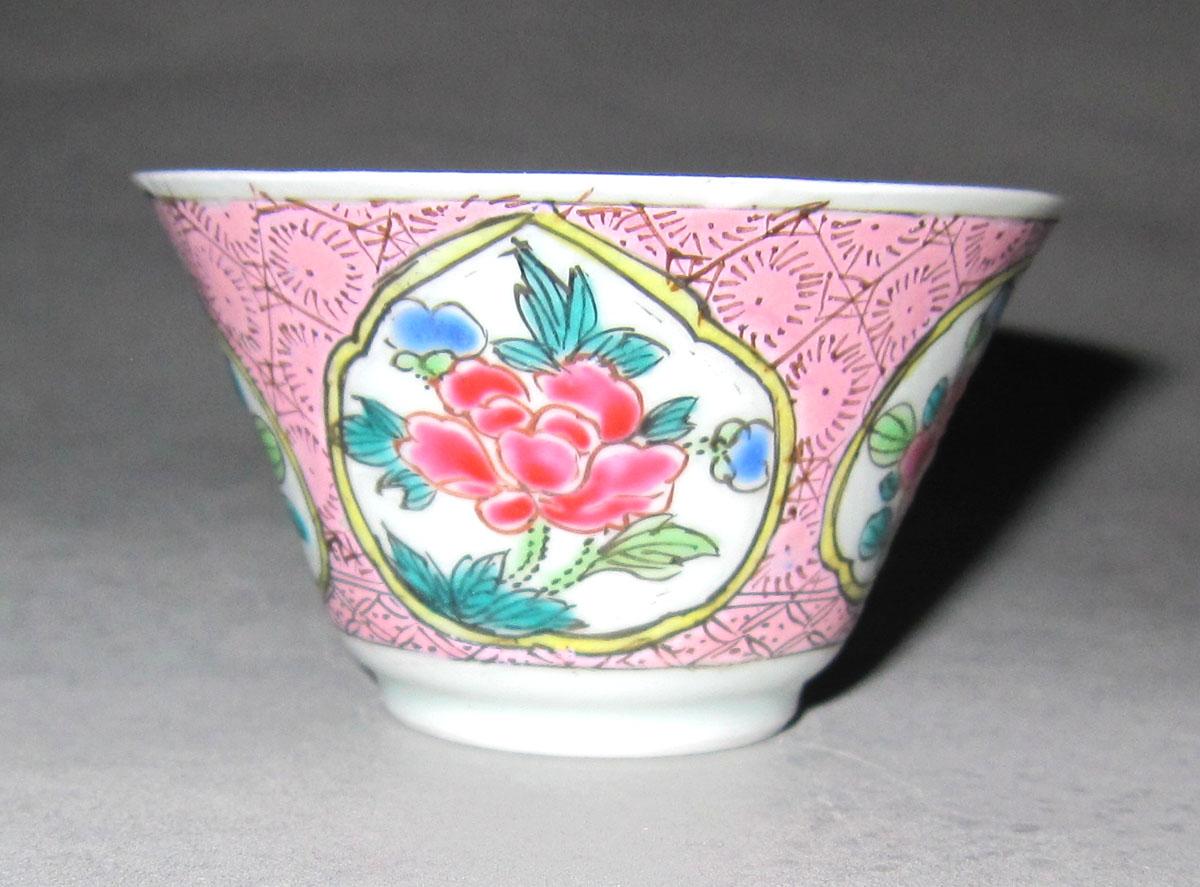 1977.0012 A Porcelain cup