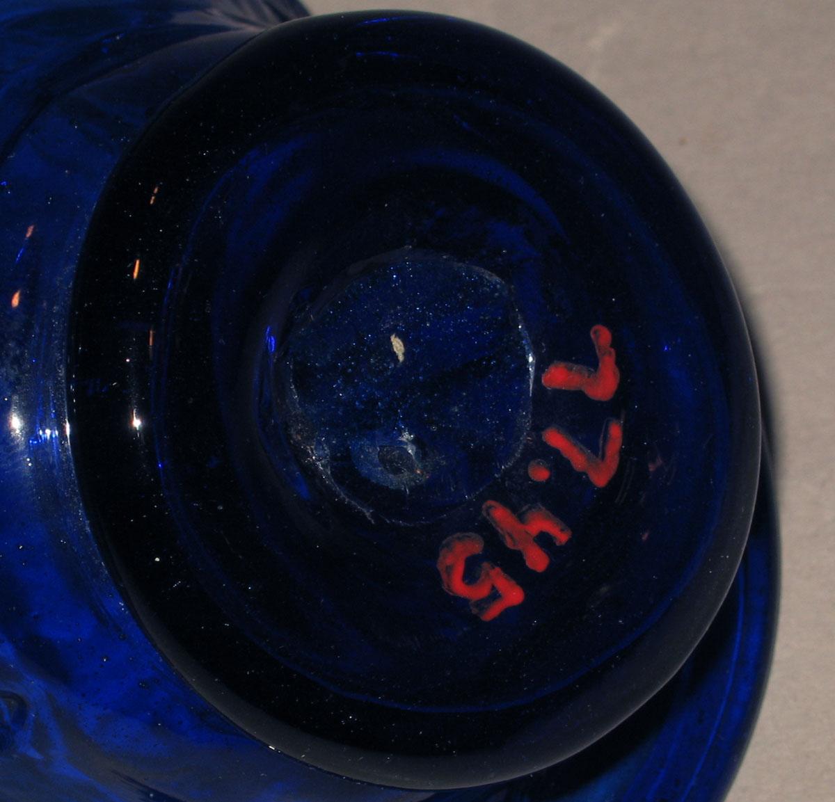 1977.0045 Blue glass basket (underside)