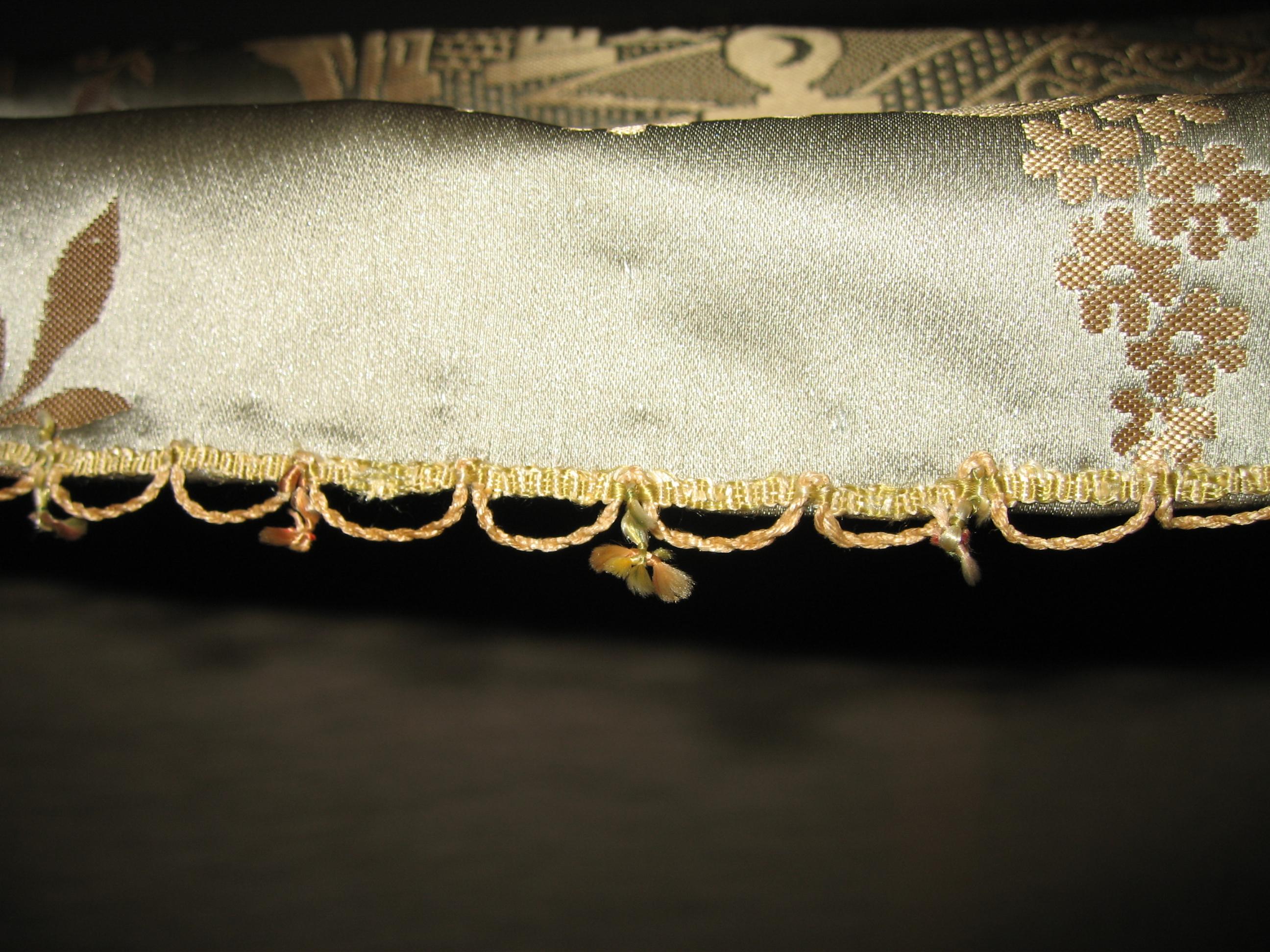 1957.1321 fringe detail