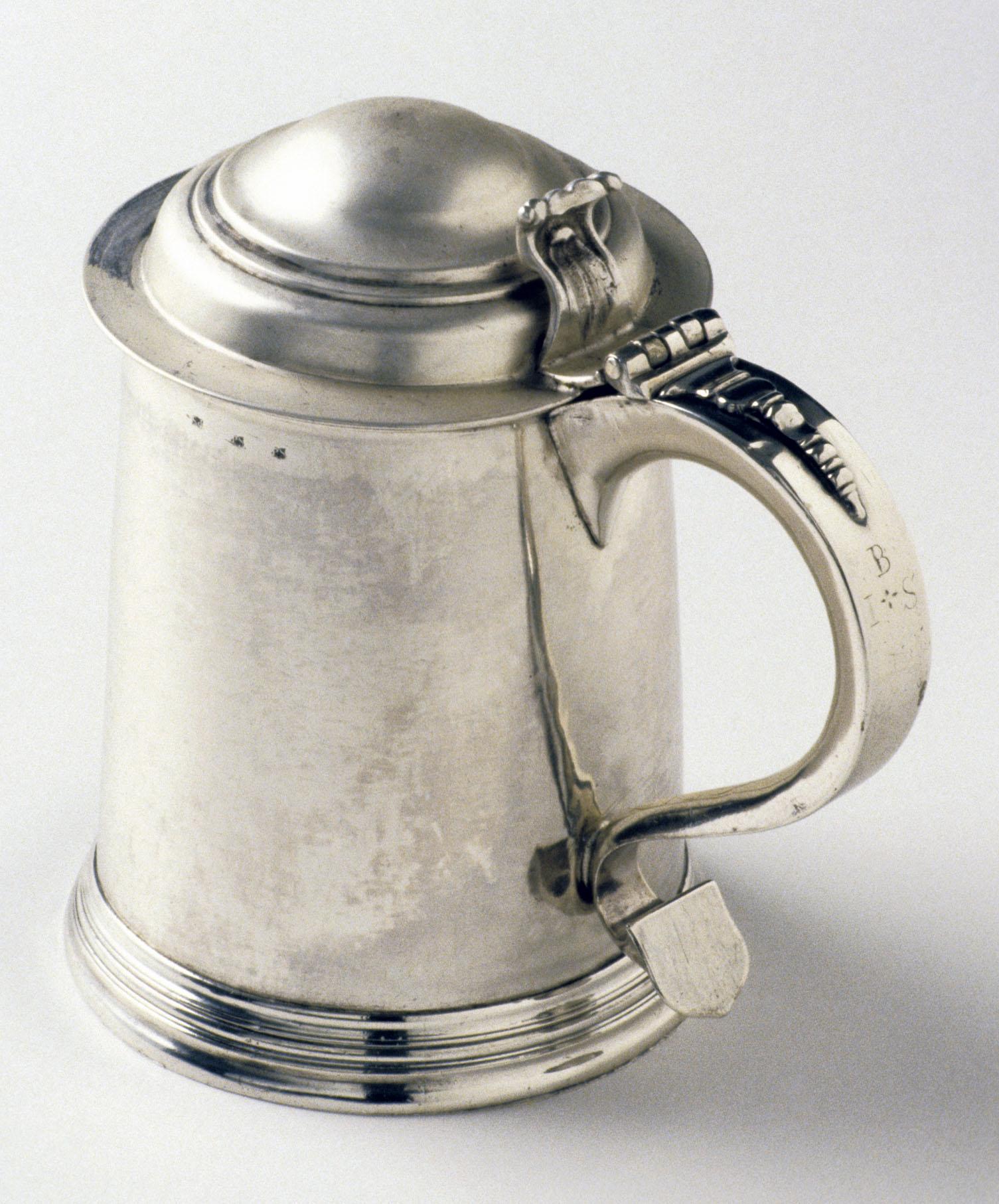 1977.0071 Tankard, view 1