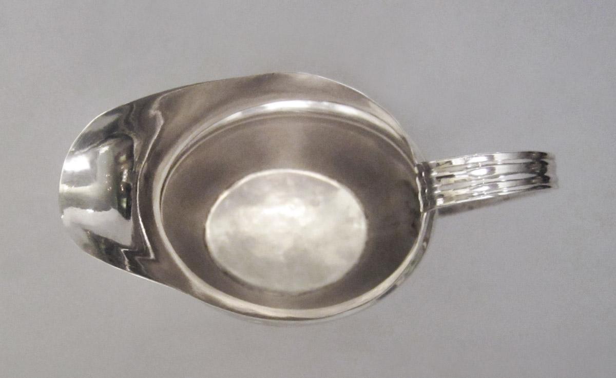1977.0075 Pitcher, interior
