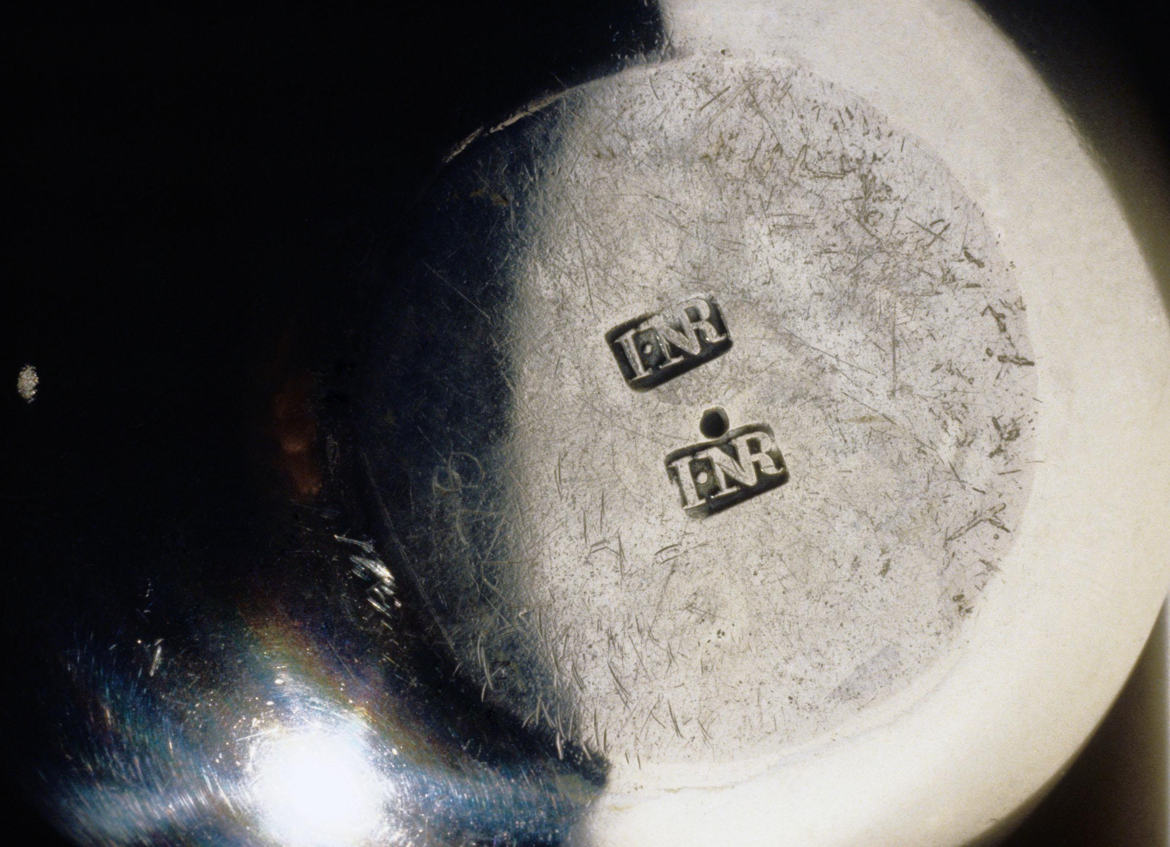 1977.0078 Tumbler, Beaker, detail 1