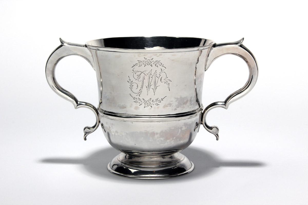 1977.0081 Cup, Two handled cup (view 2)