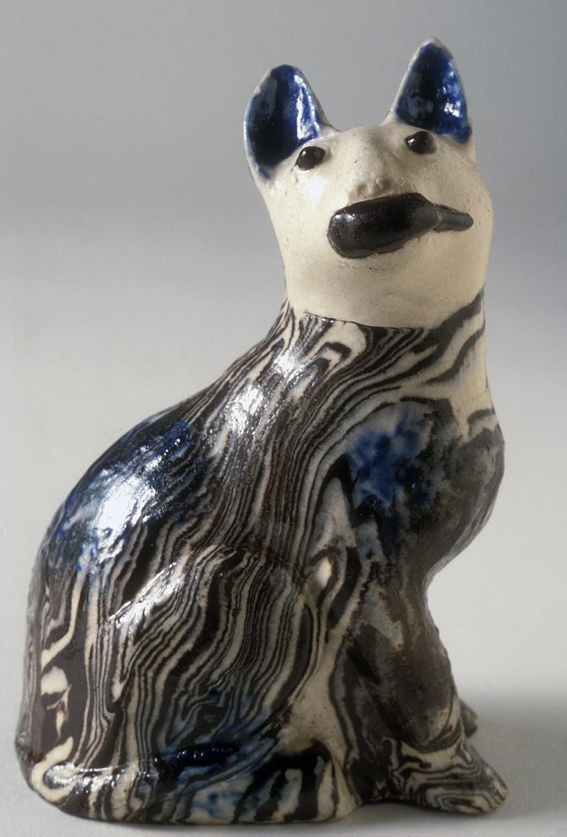 1977.0095 Stoneware figure