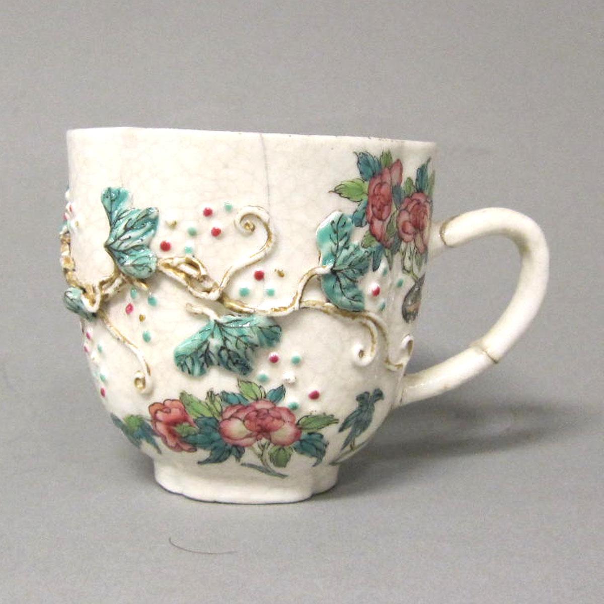 1977.0118 A Porcelain cup
