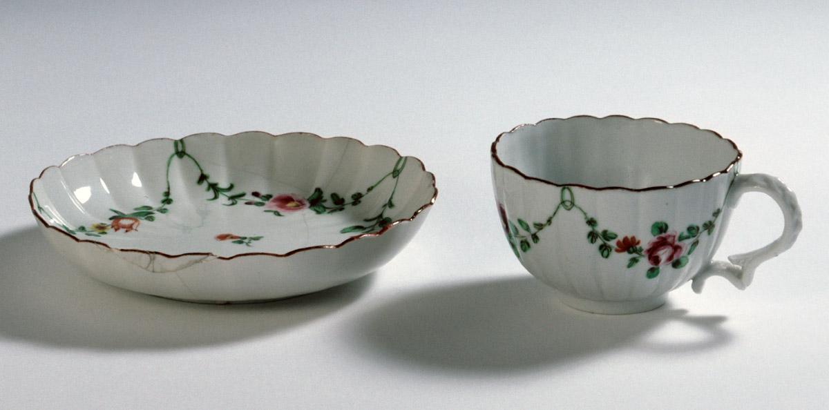 1977.0118 A, B Cup and saucer