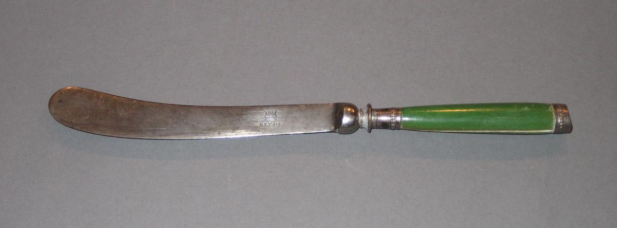 1977.0156.008 Knife