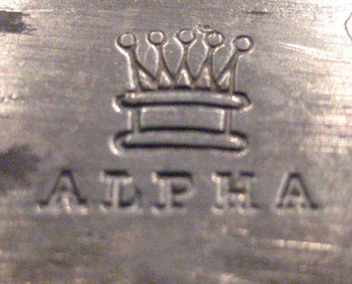 1977.0156.010 Knife (mark)