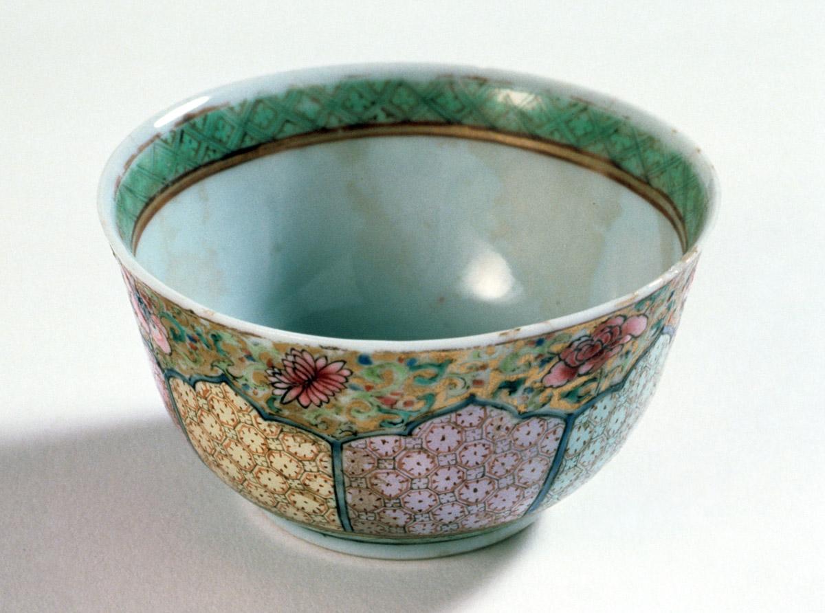 1977.0160 Cup