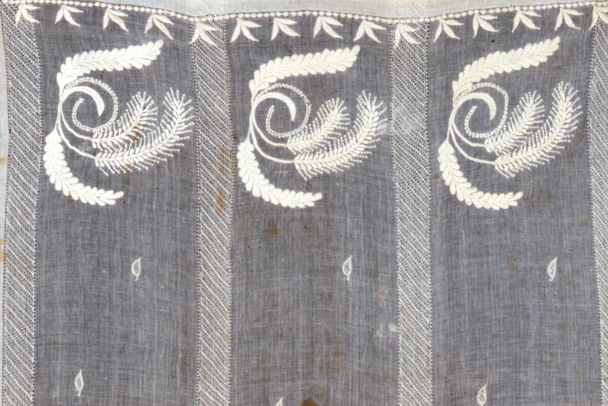1977.0173 Shawl, Lady's scarf