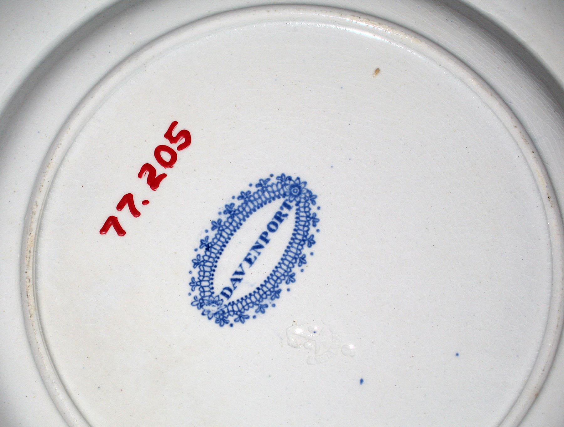 1977.0205 Davenport earthenware plate, detail