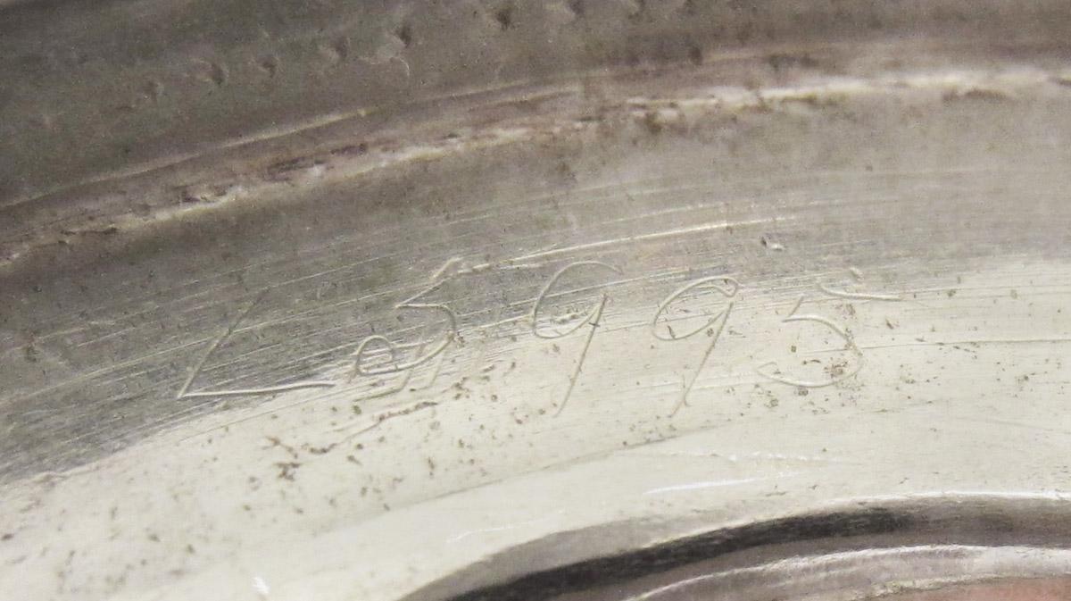 1977.0223 A Sugar bowl, inscription