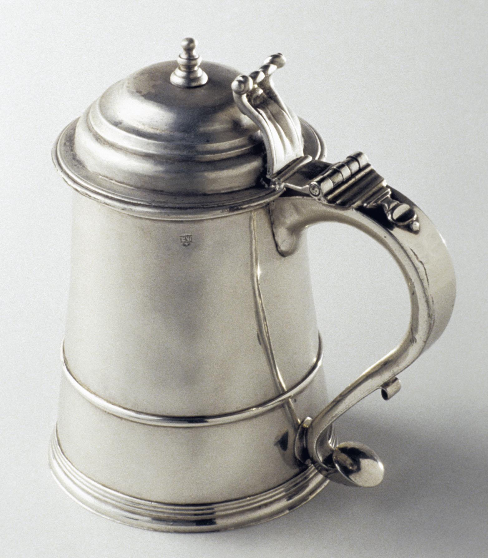 1977.0226 Tankard, view 1