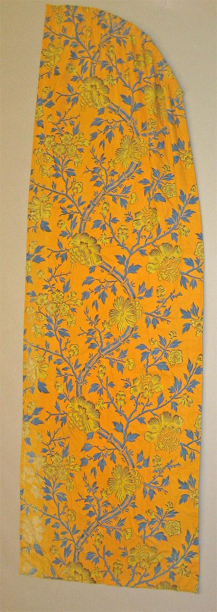 1952.0331.001 B window hanging, side curtain