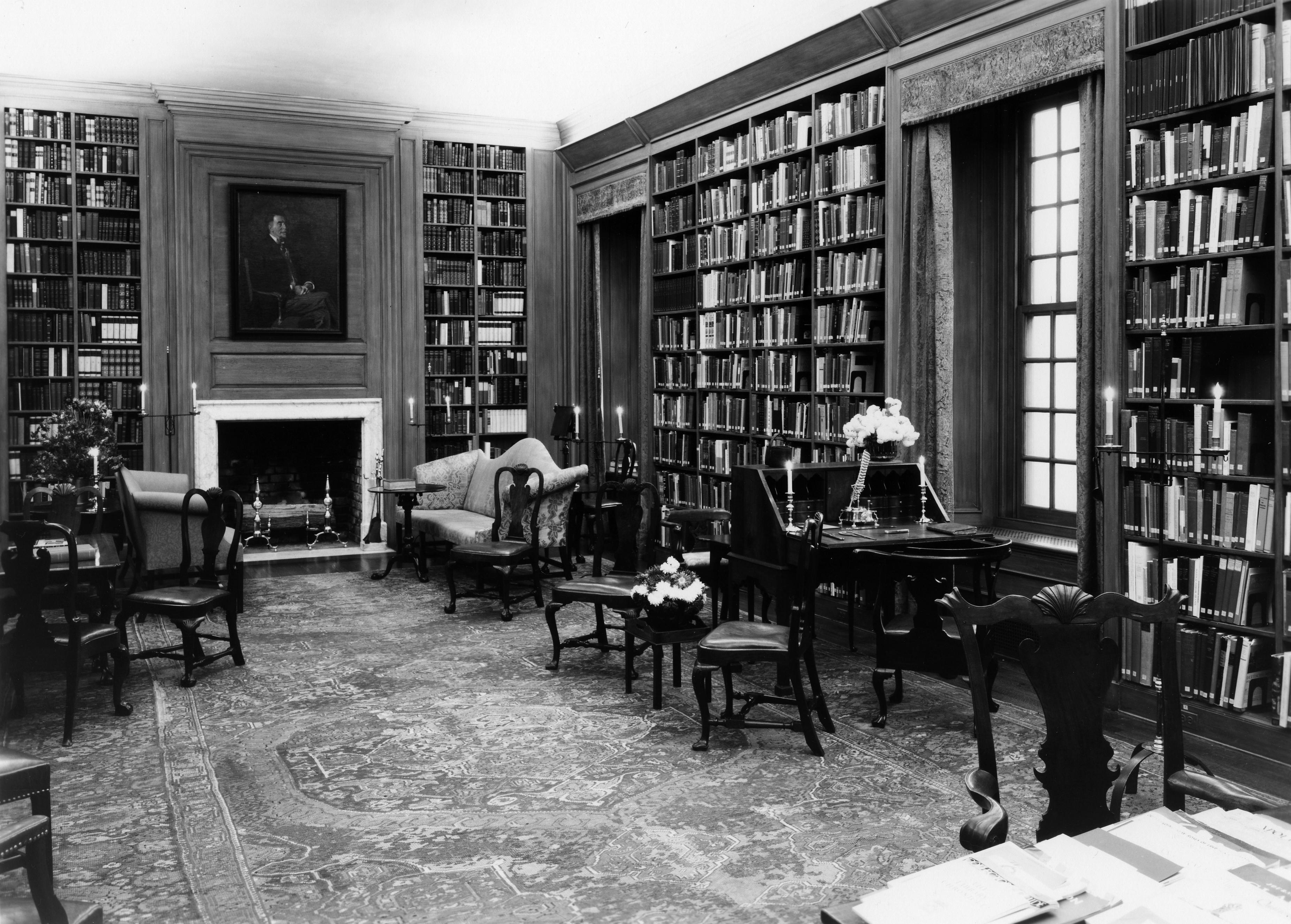 Room-Memorial Library (bw/view 2)