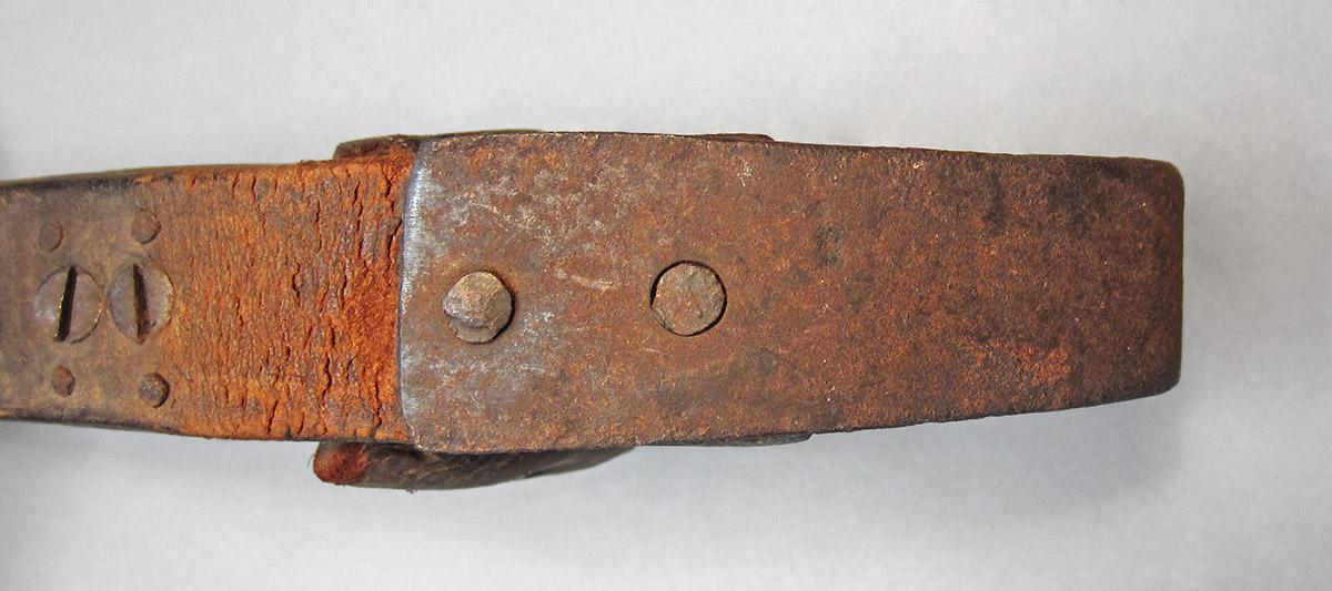 1978.0001, Webbing tool, blade bottom