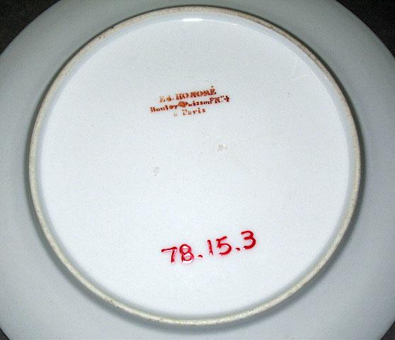 1978.0015.003 French porcelain plate (underside)
