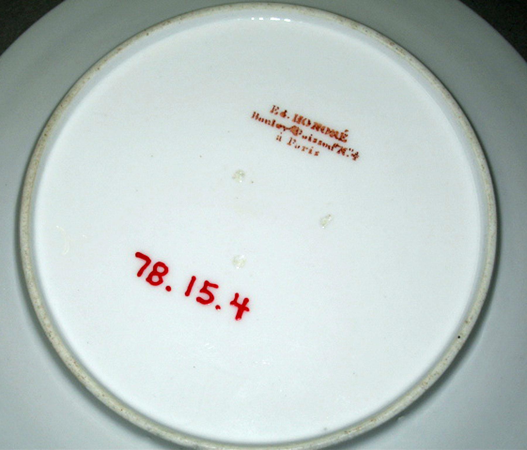 1978.0015.004 French porcelain plate (underside)