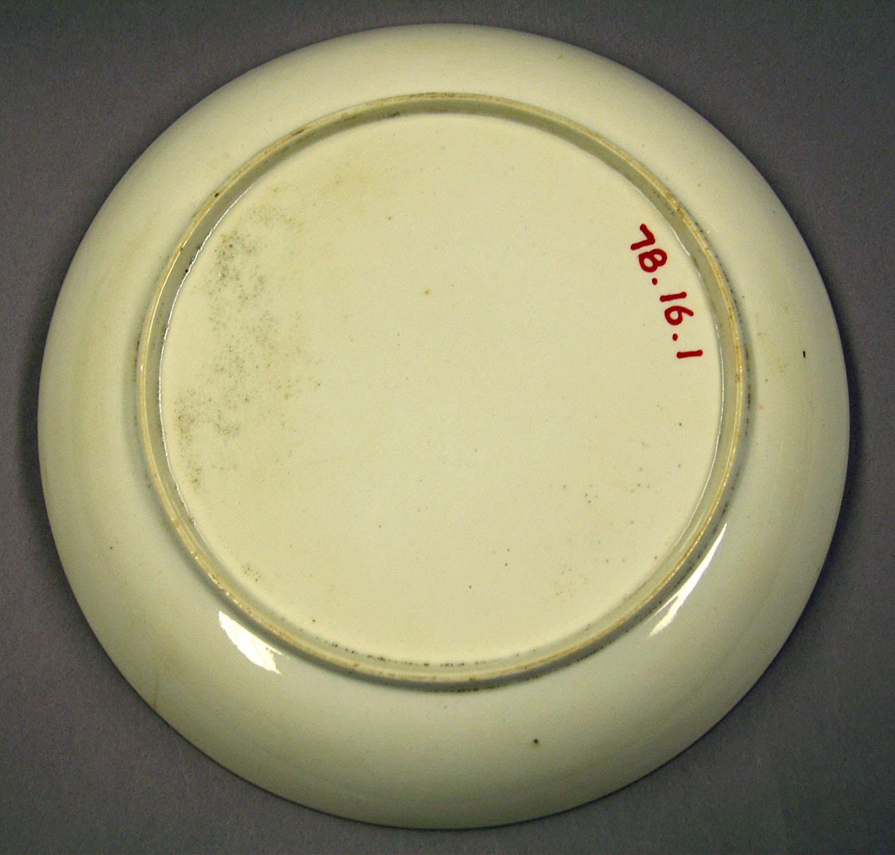 1978.0016.001 Bone china cake plate (underside)