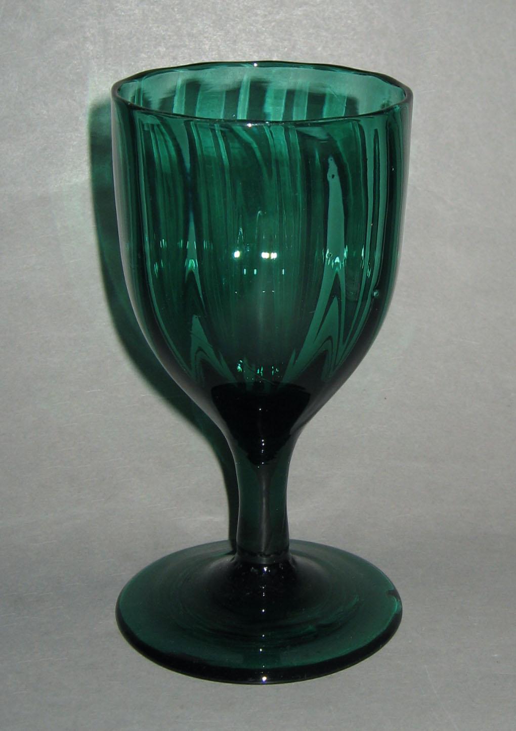 1978.0017.005 Lead glass wine glass
