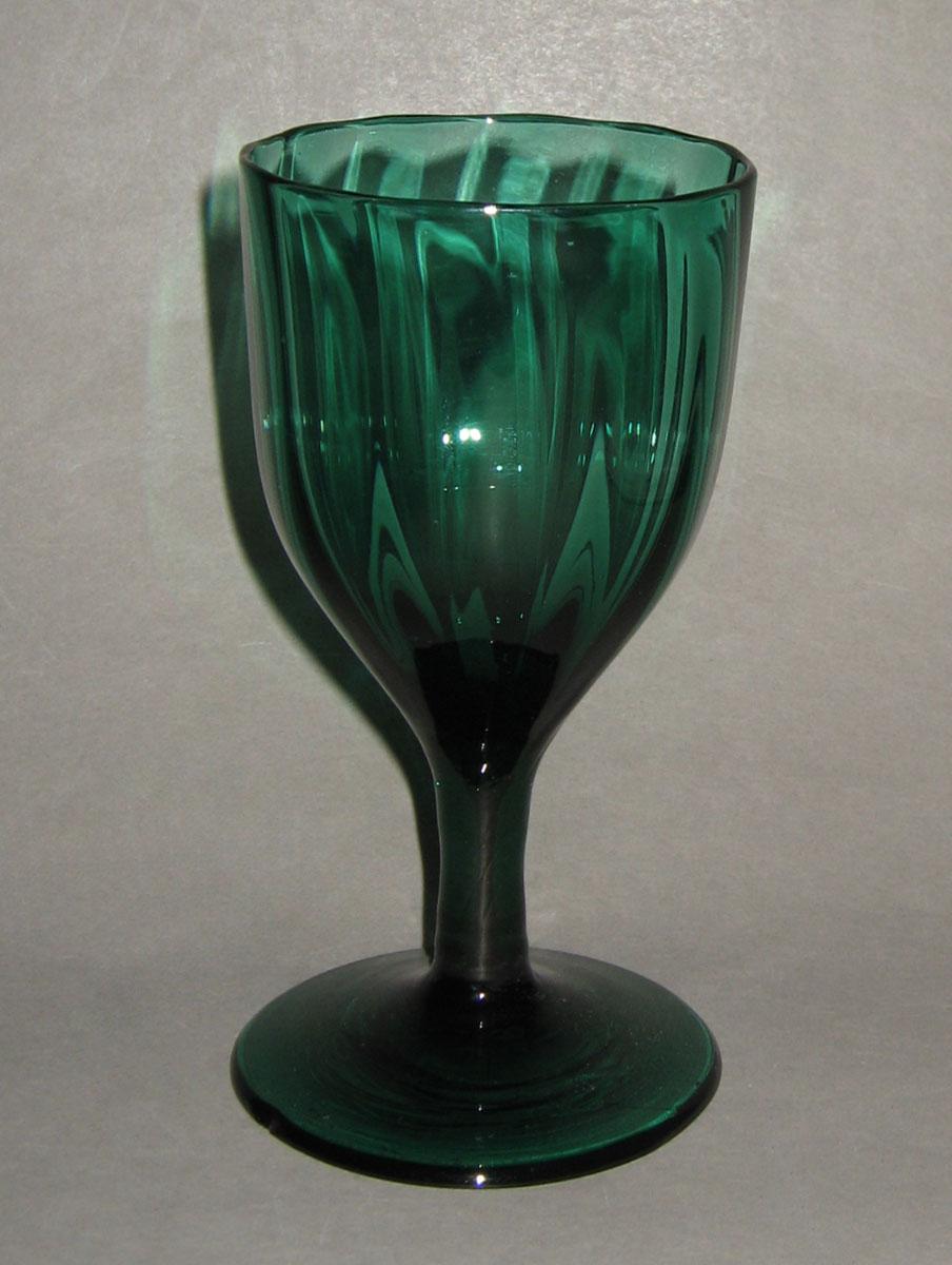 1978.0017.006 Lead glass wine glass
