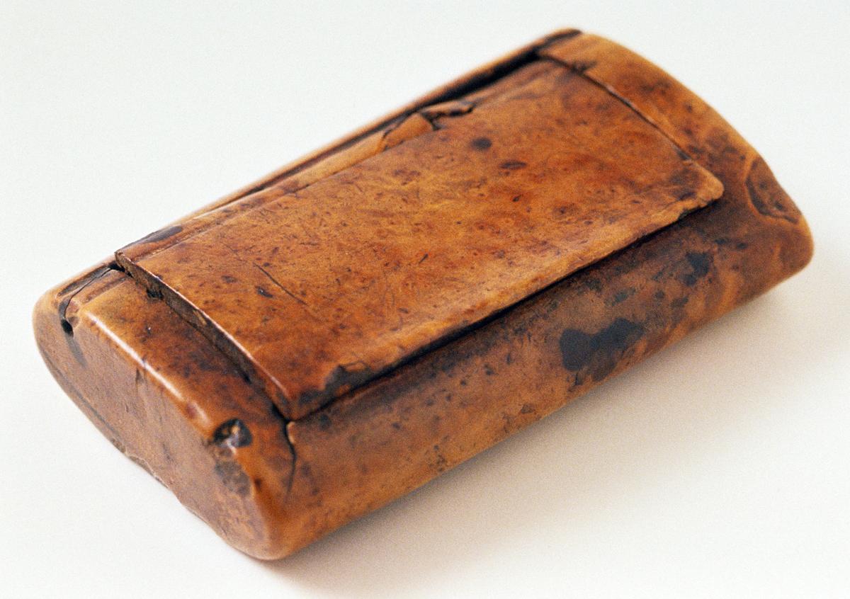 1978.0018 Snuff Box