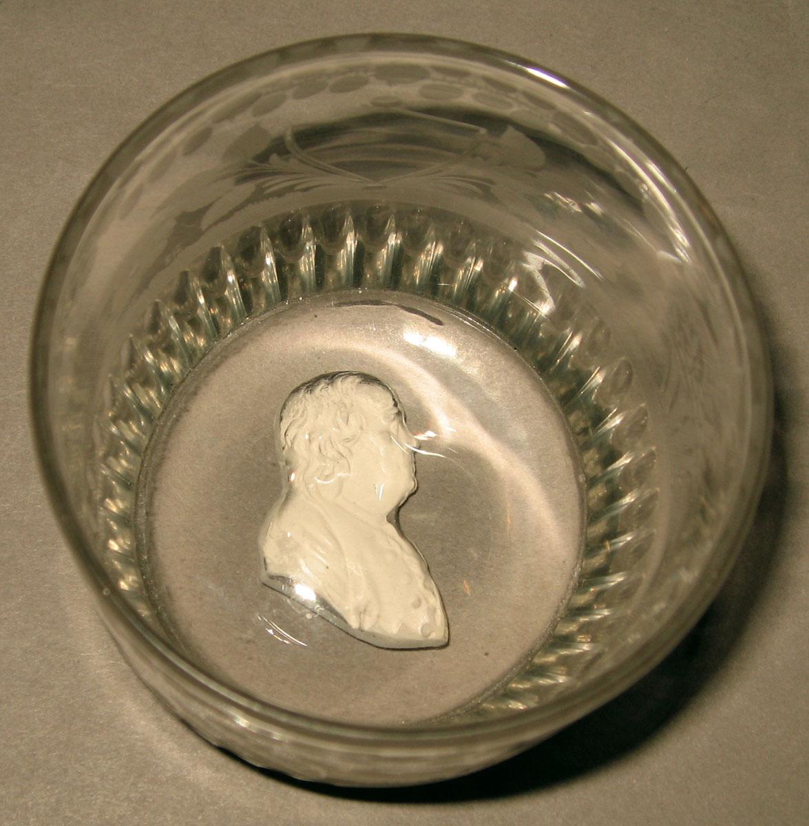 1978.0030 Glass tumbler (interior)