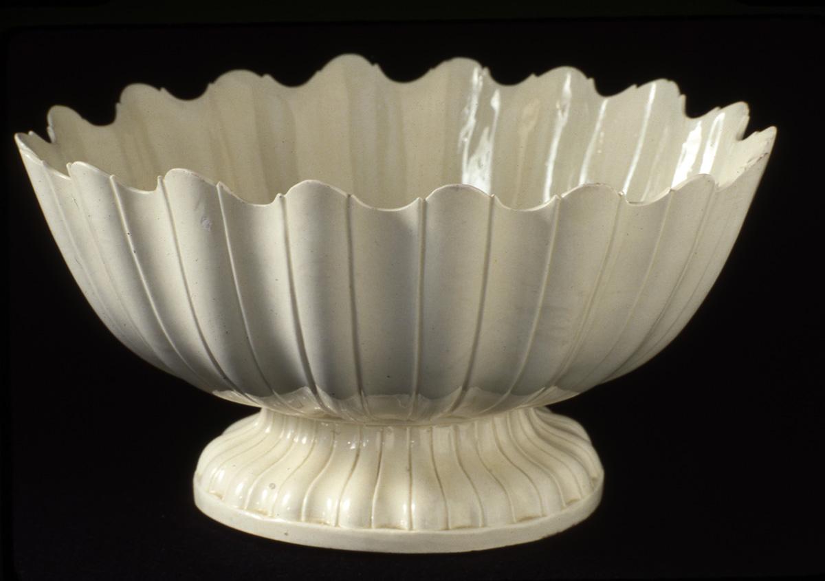 1978.0055 Creamware bowl
