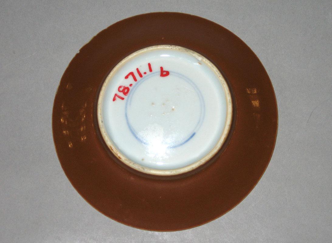 1978.0071.001 b Saucer underside