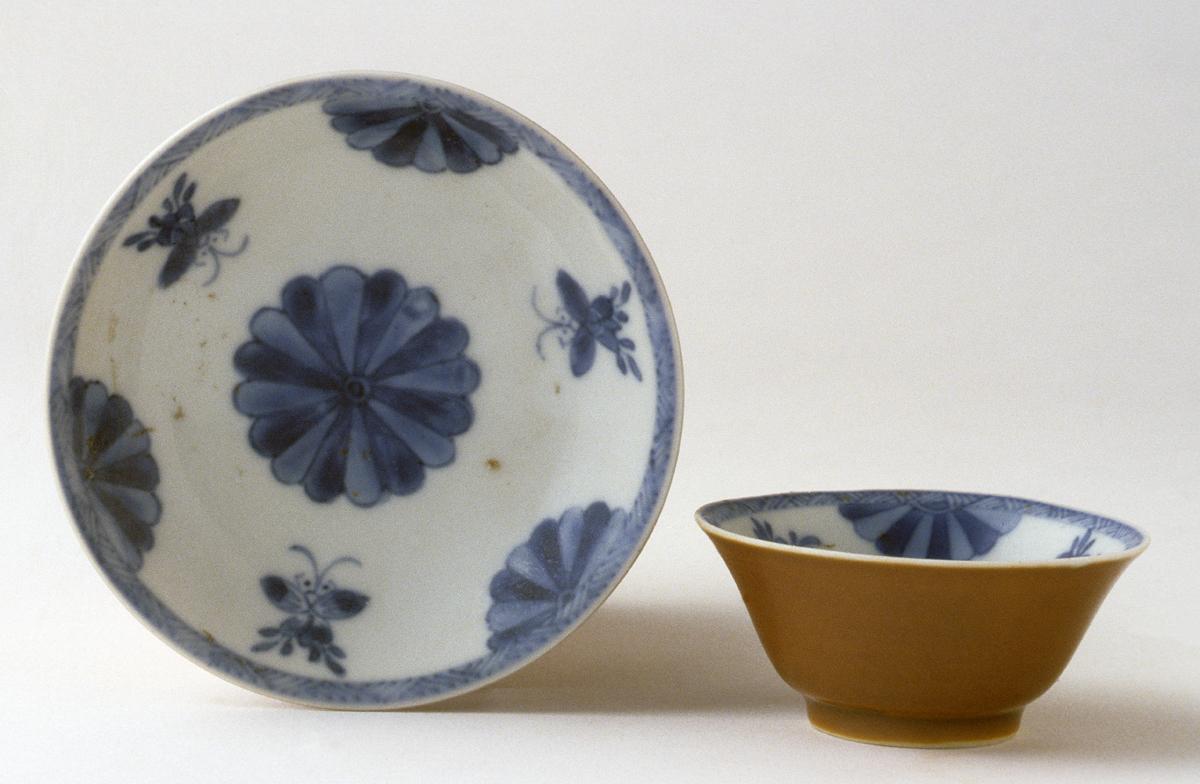 1978.0071.002 A, B Cup and Saucer