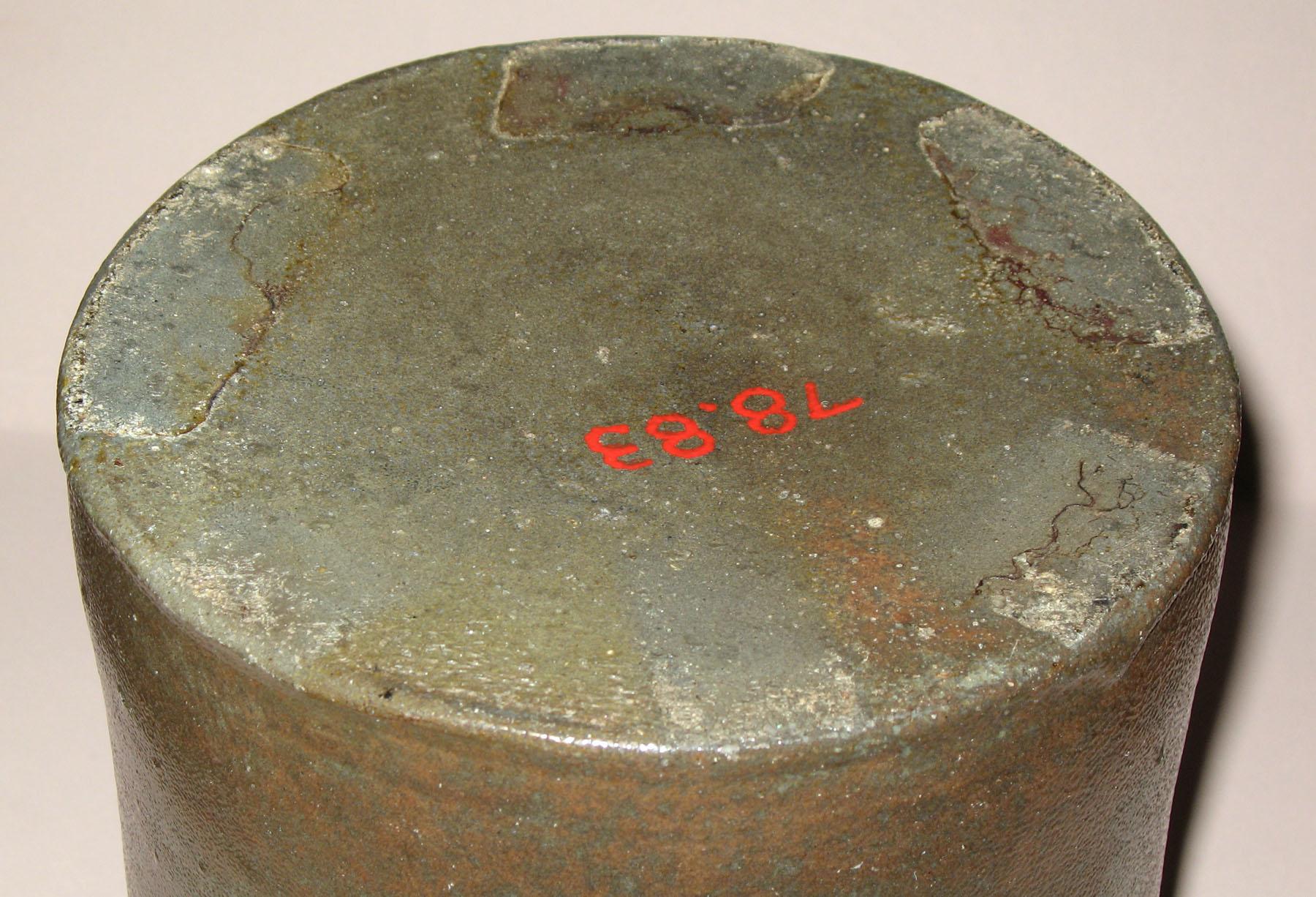 1978.0083 Salt-glazed stoneware jar (bottom)