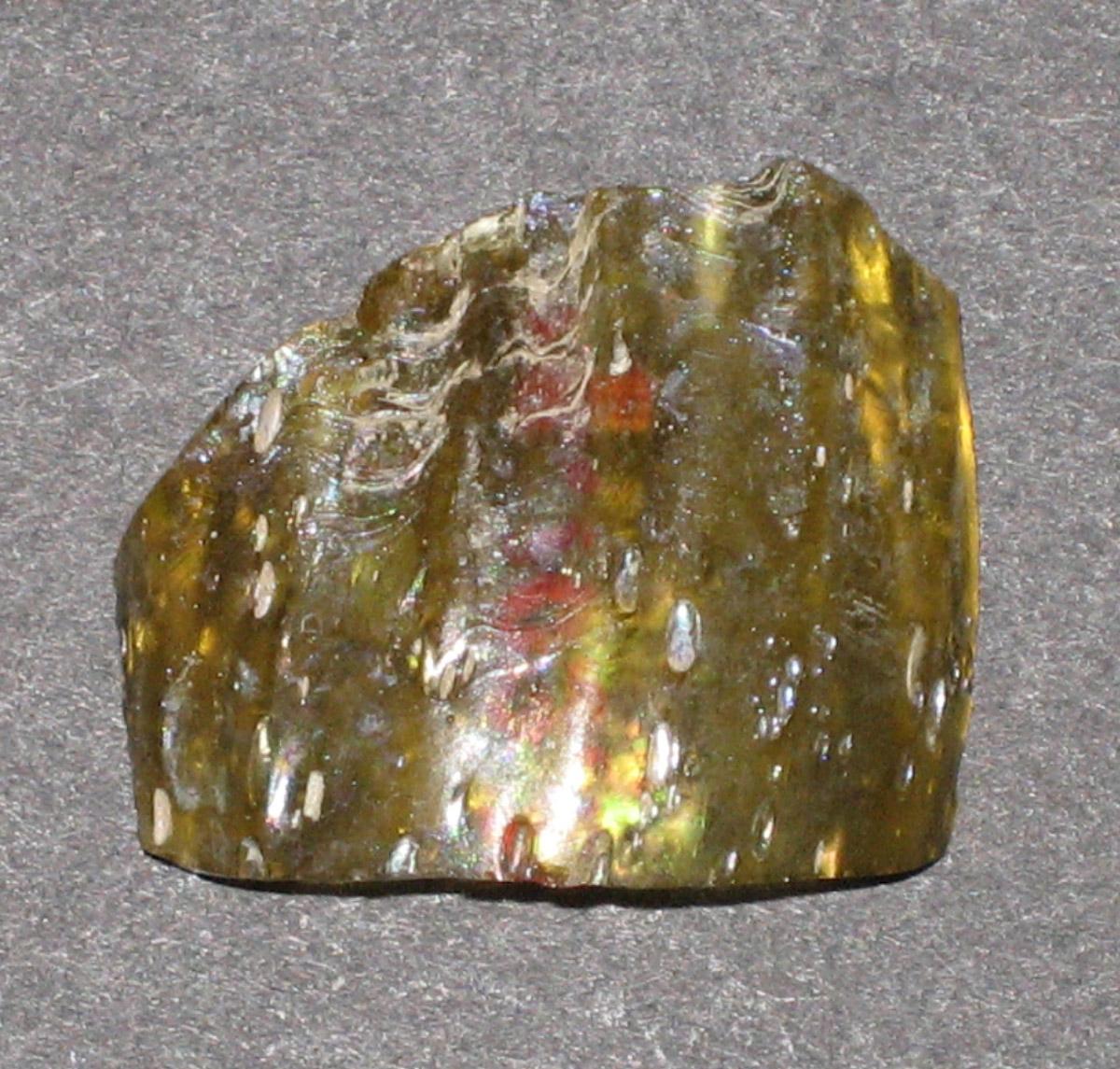 1978.0103.002 Glass fragment