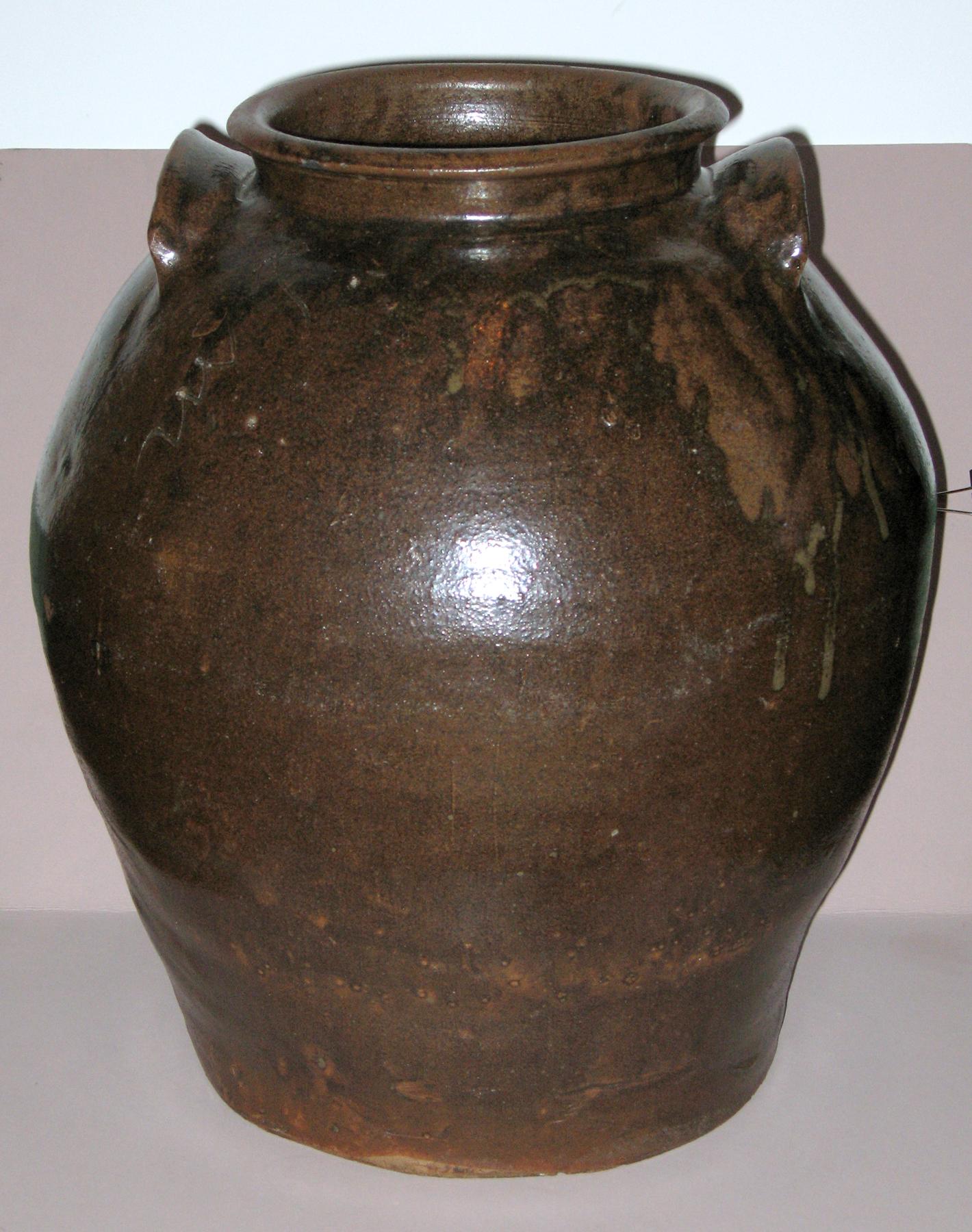1978.0109 Ash or Alkaline glazed stoneware jar by Dave