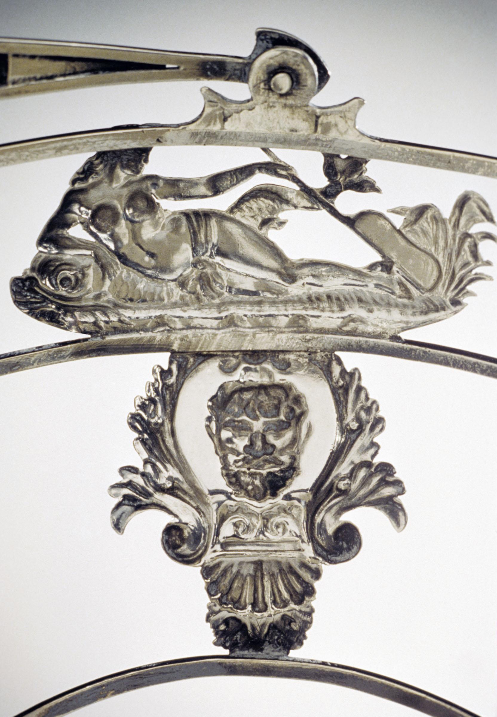 1978.0111 A-C Bowl and Stand, detail 3