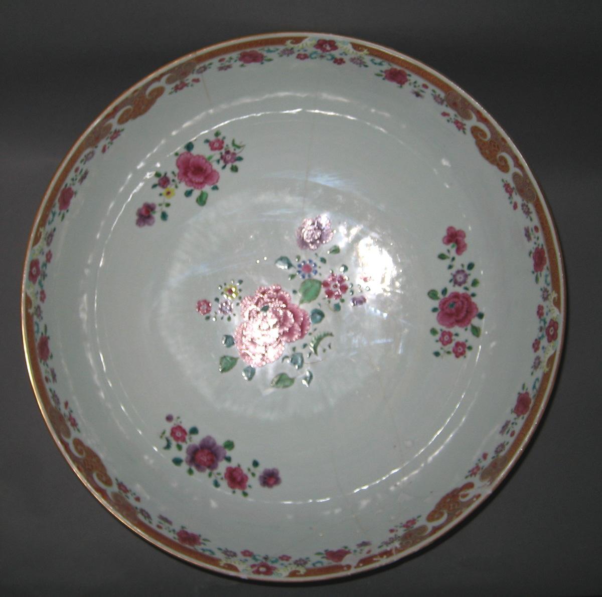 1978.0121 Porcelain Bowl top view