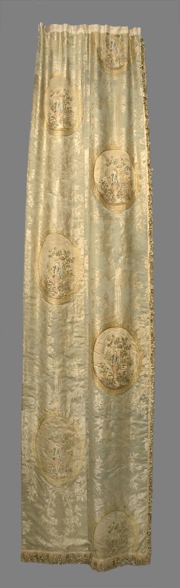 1957.1331.003 B Window Hanging, Side Curtain