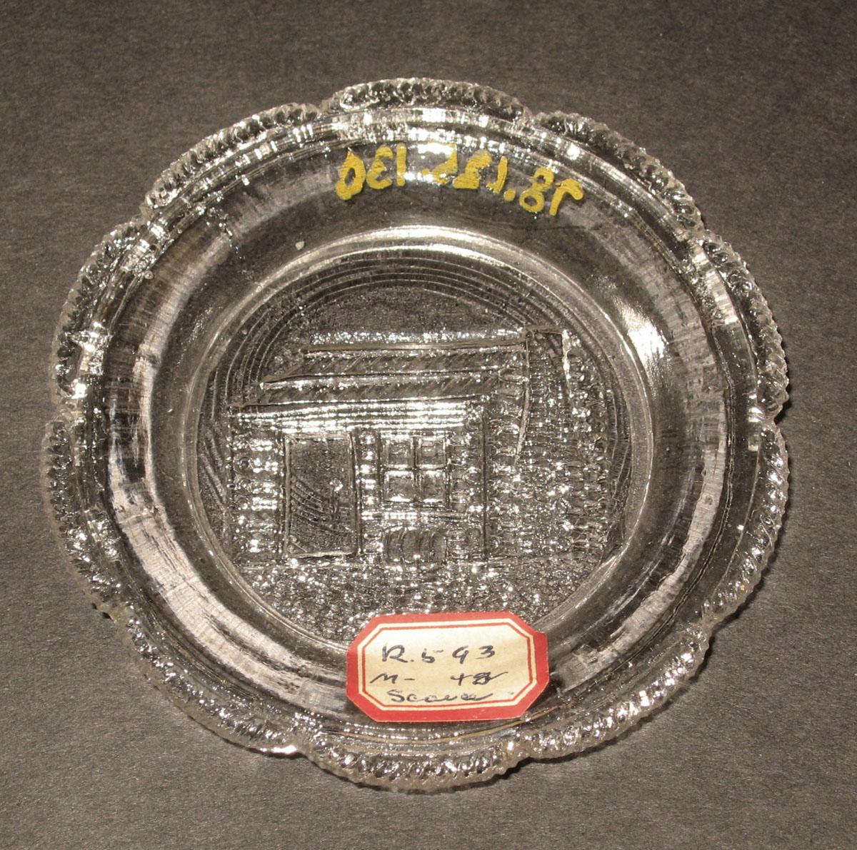 1978.0125.130 Glass cup plate