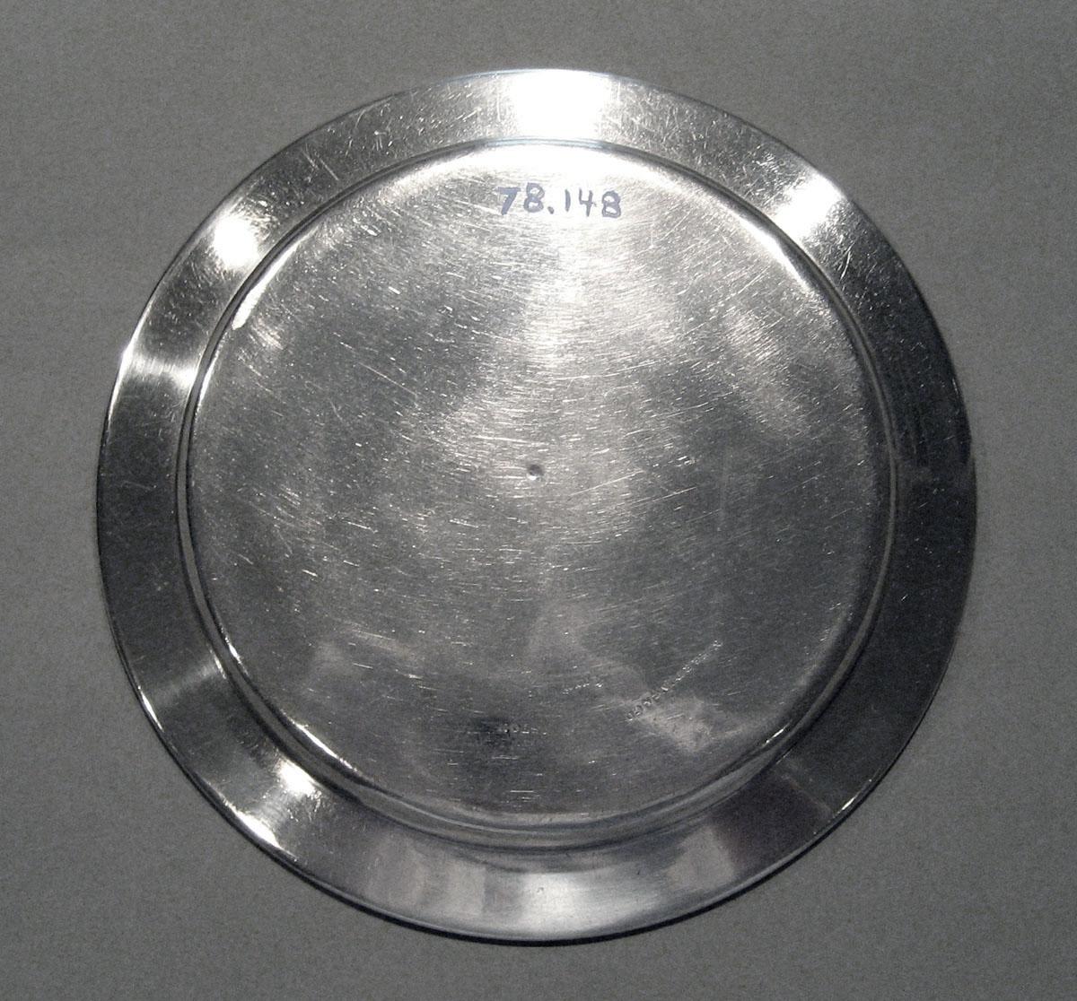 1978.0148 Silver Plate underside