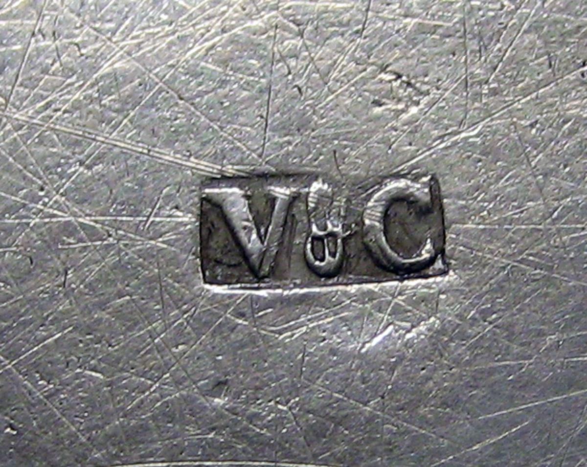 1978.0149 A, B Silver Box mark