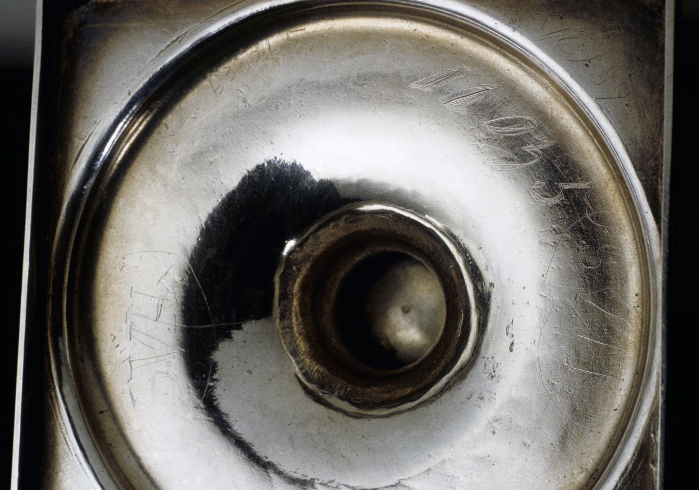 1978.0156 A, B Sugar Bowl, detail 1