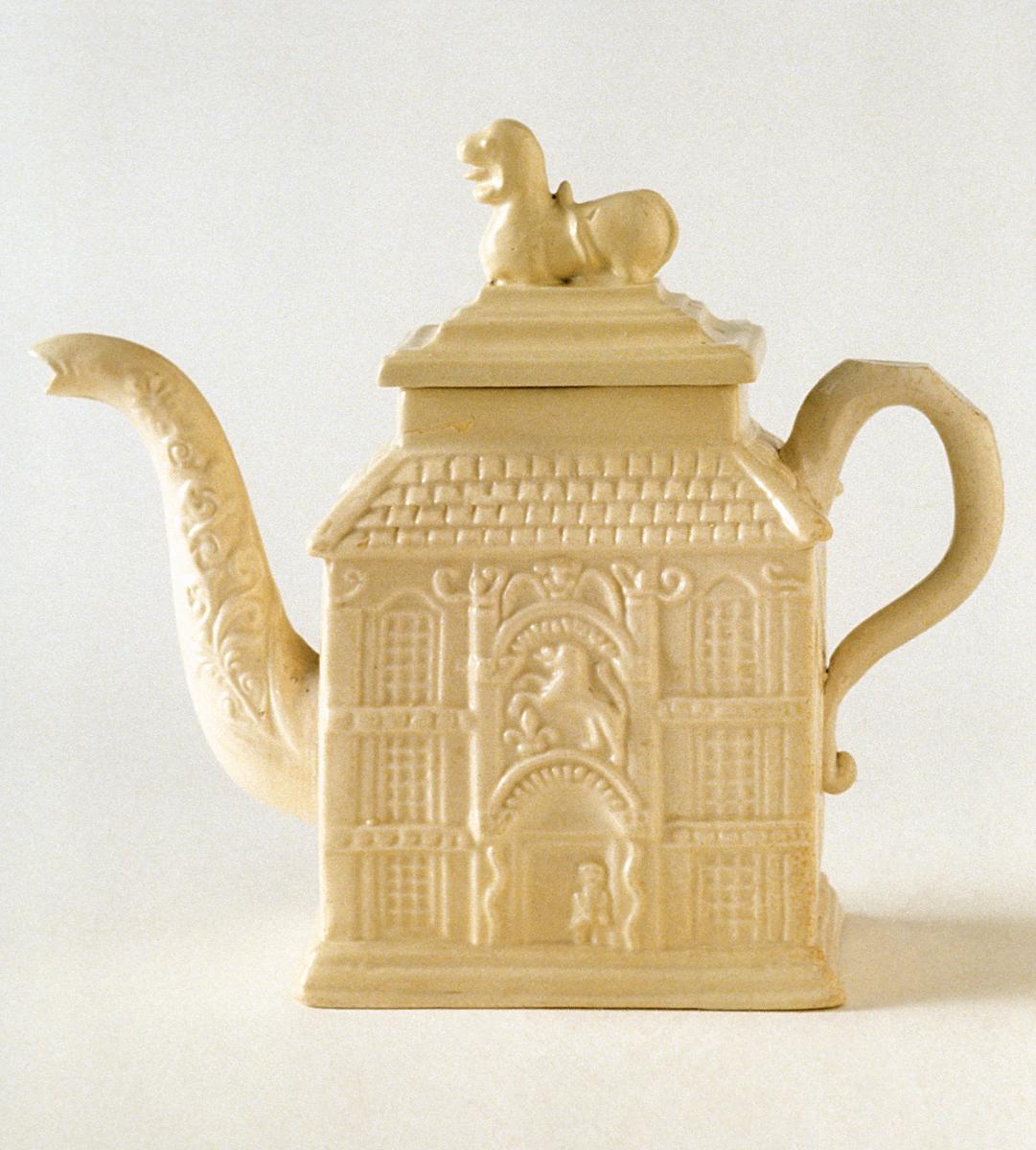 1978.0177 A, B Teapot