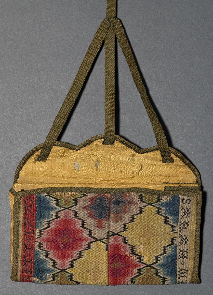 1978.0182 Pocketbook, Inside