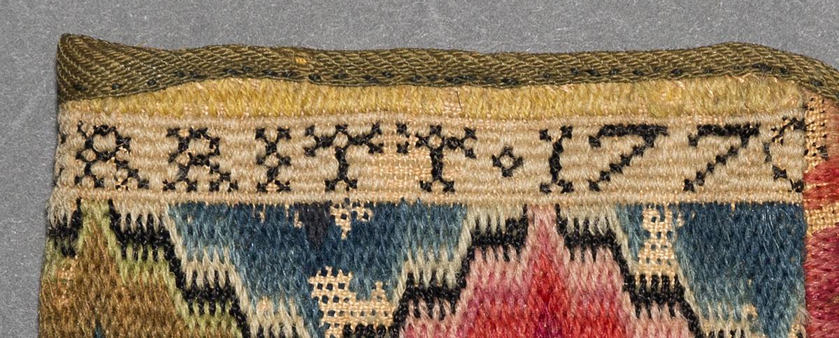 1978.0182 Pocketbook, Pattern Detail 5