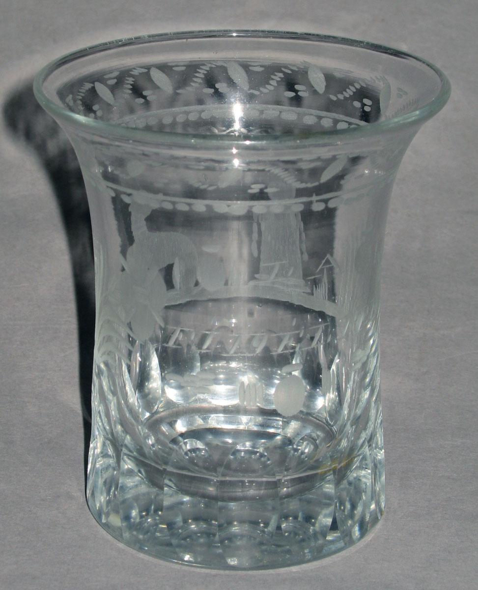 1978.0197 Lead glass tumbler