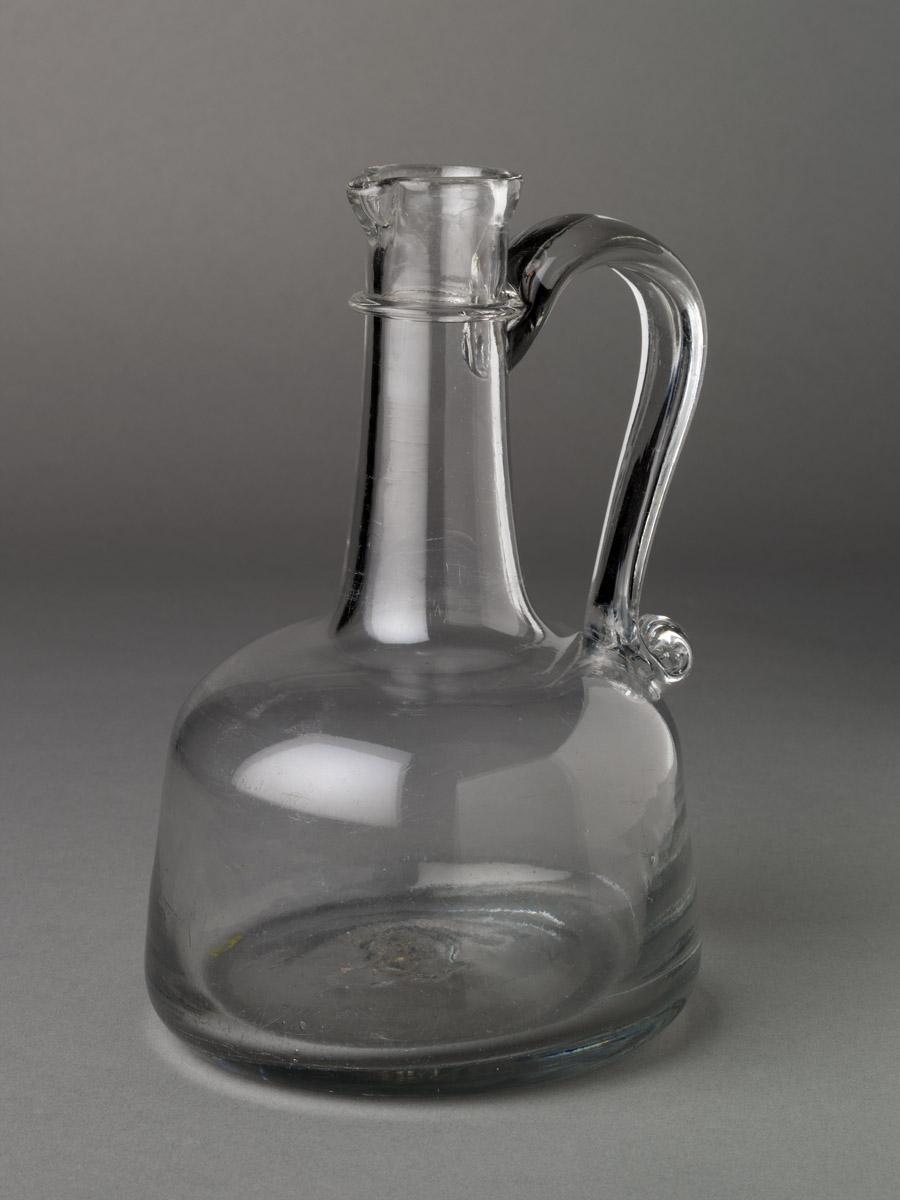1978.0202 Decanter or jug