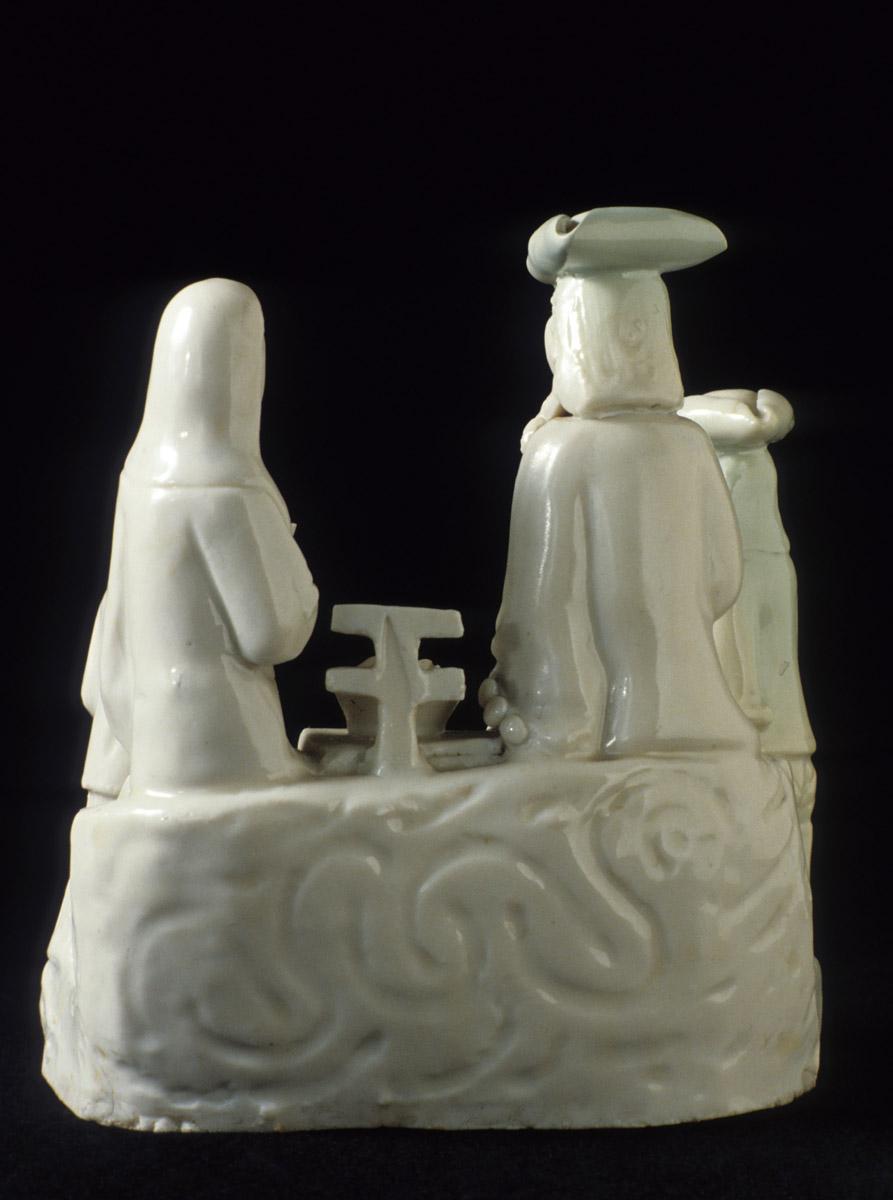 1979.0001 Porcelain figure group