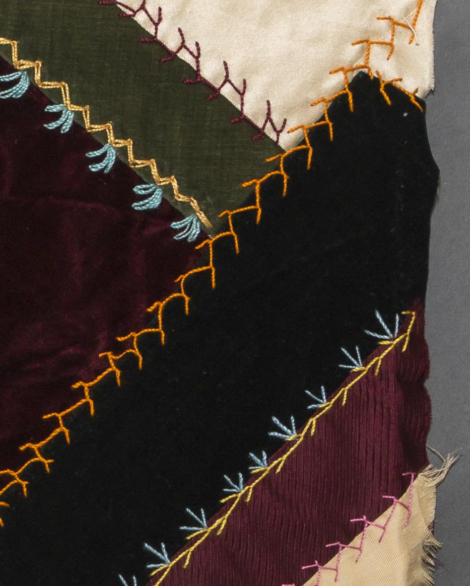 1979.0033 Quilt fragment, detail 8
